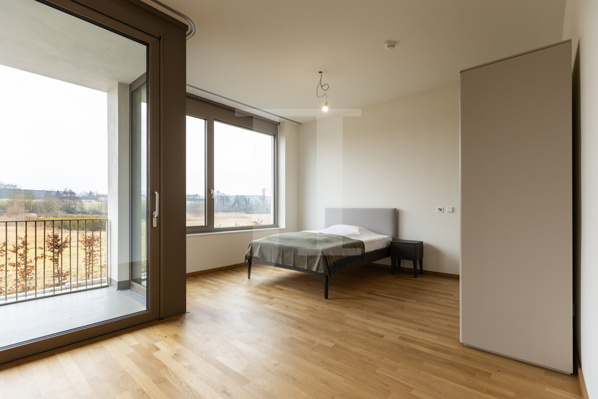 1c914829-a842-4aeb-b2ac-76932eea8d96