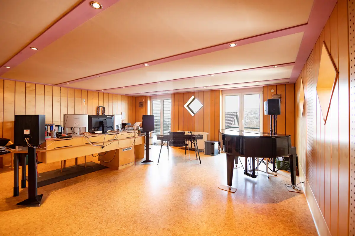 583aea9c-dfdc-4b68-903d-ce0335e5eb62