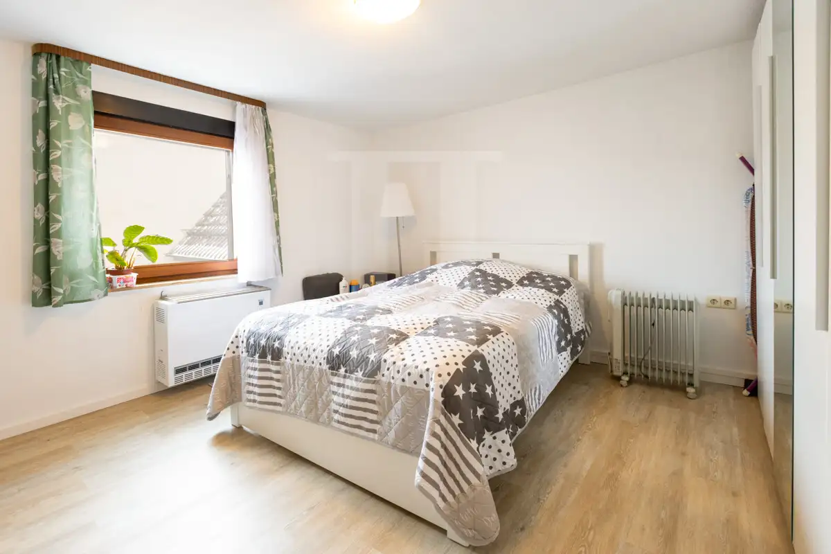 678f3952-51cf-4deb-adce-0343c8df38a0