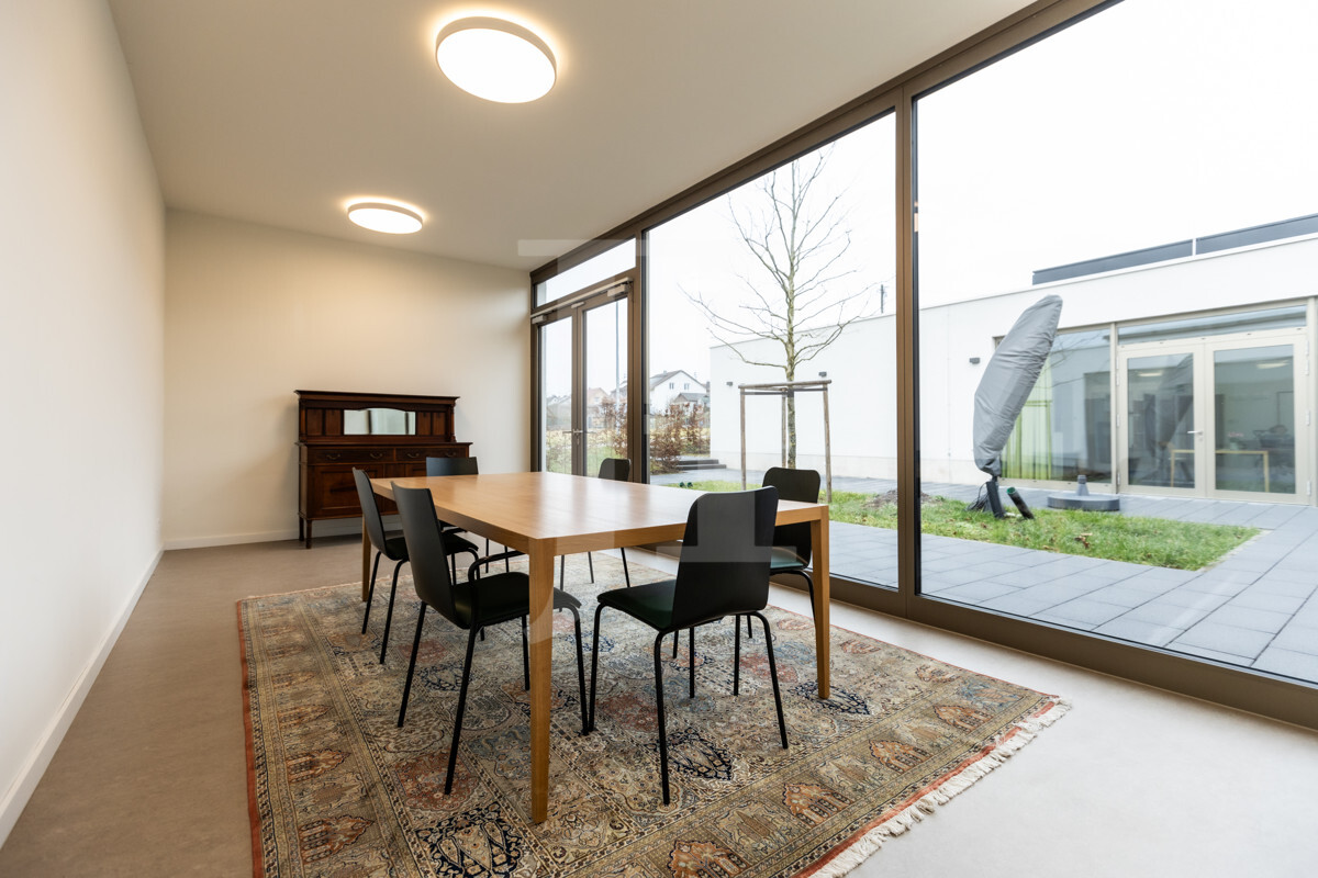 d4b37915-71fe-4aa6-beb1-e66499297787