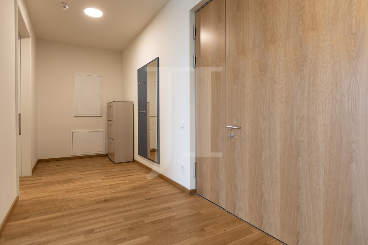 e0196cff-6a8b-42e7-98fb-51a933238d7b