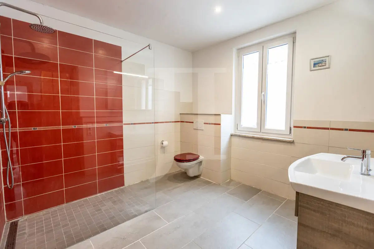 f68bce5a-f34d-4012-8bd7-8c759ccd75ad